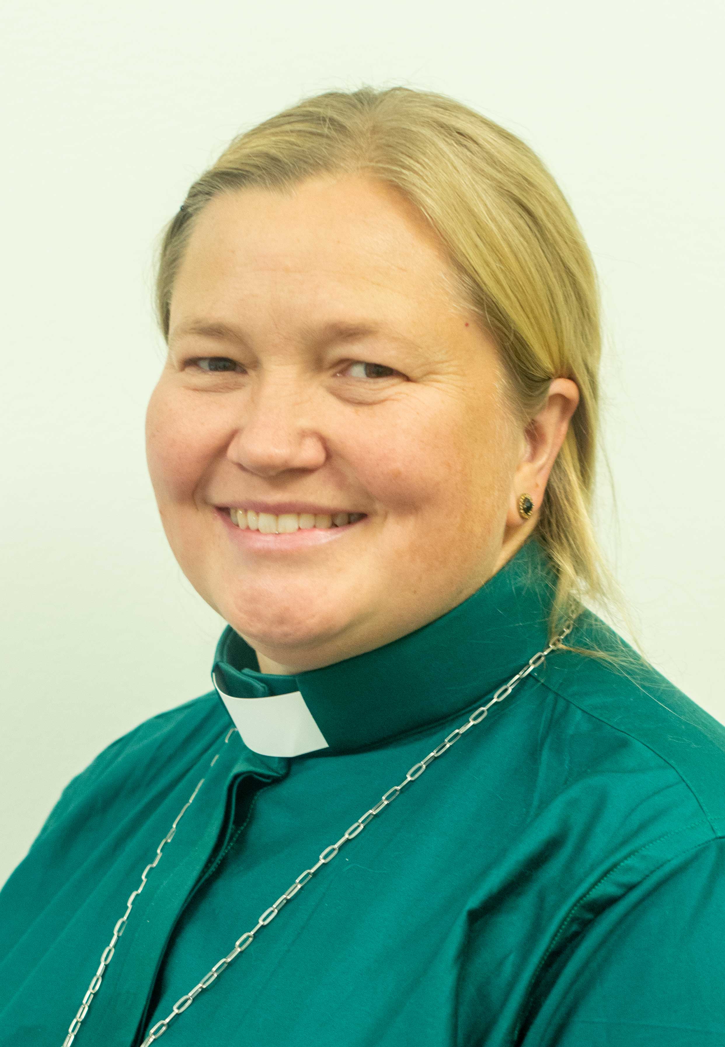 Britta Abotsi