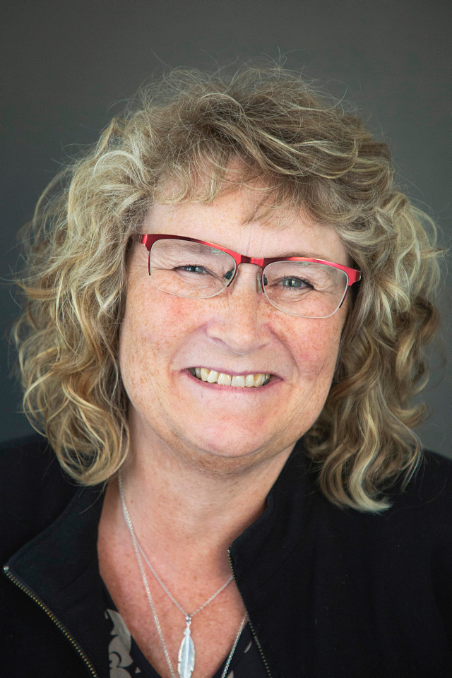 Helen Kémi
