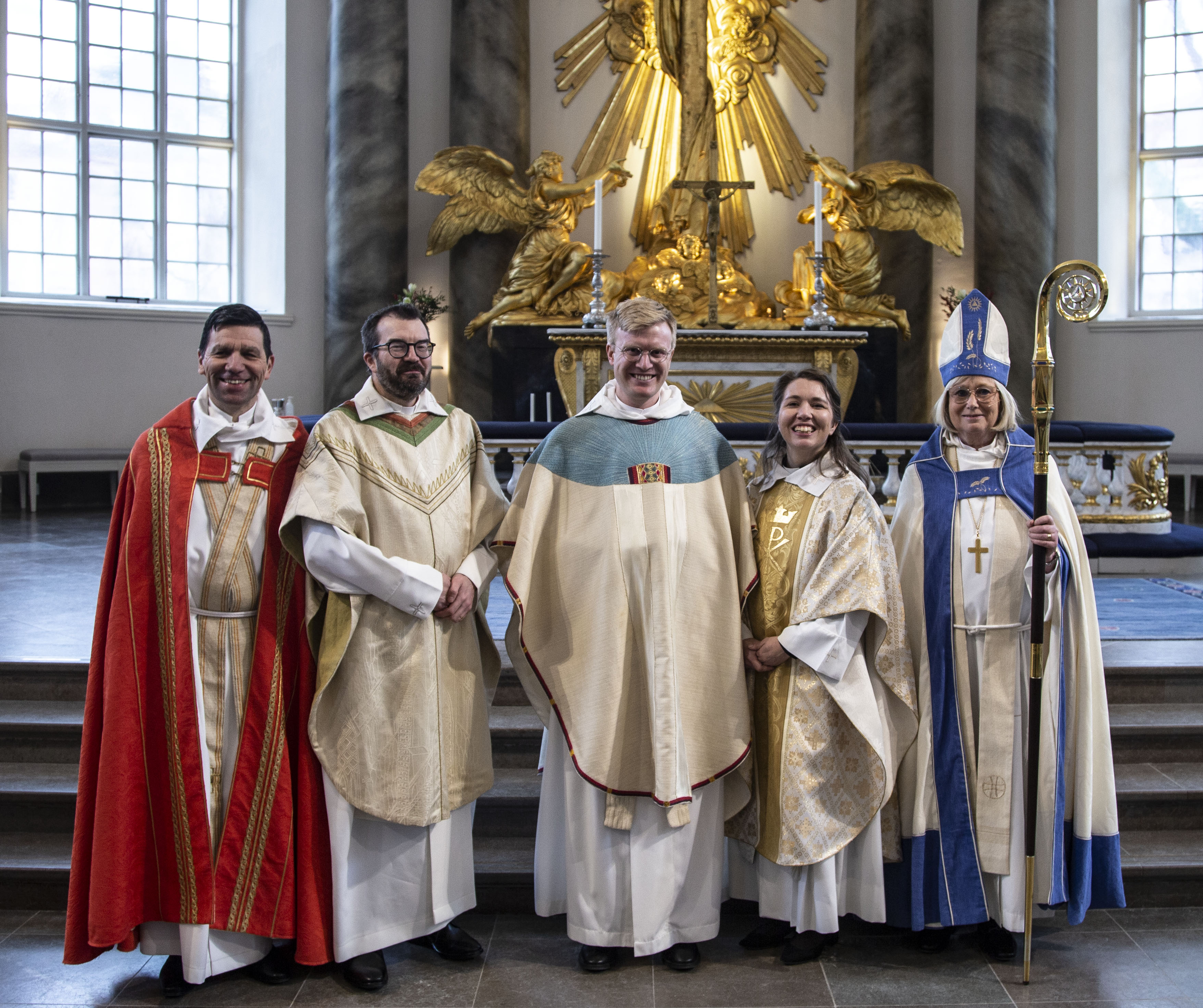 Domprost Stefan Hiller, Marcus Boberg, John-Philip Andersson, Jennie Hallgren och biskop Susanne Rappmann. 