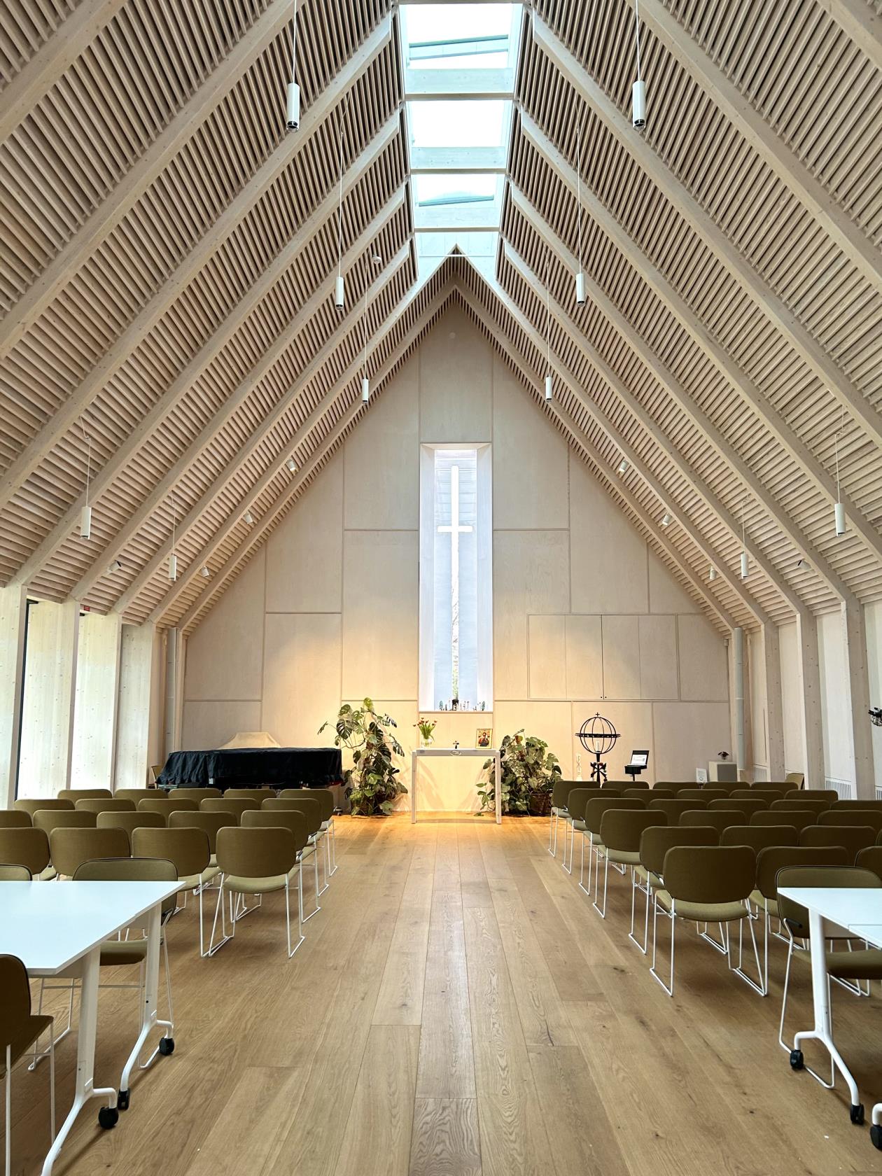 Kyrksalen i församlingsgården