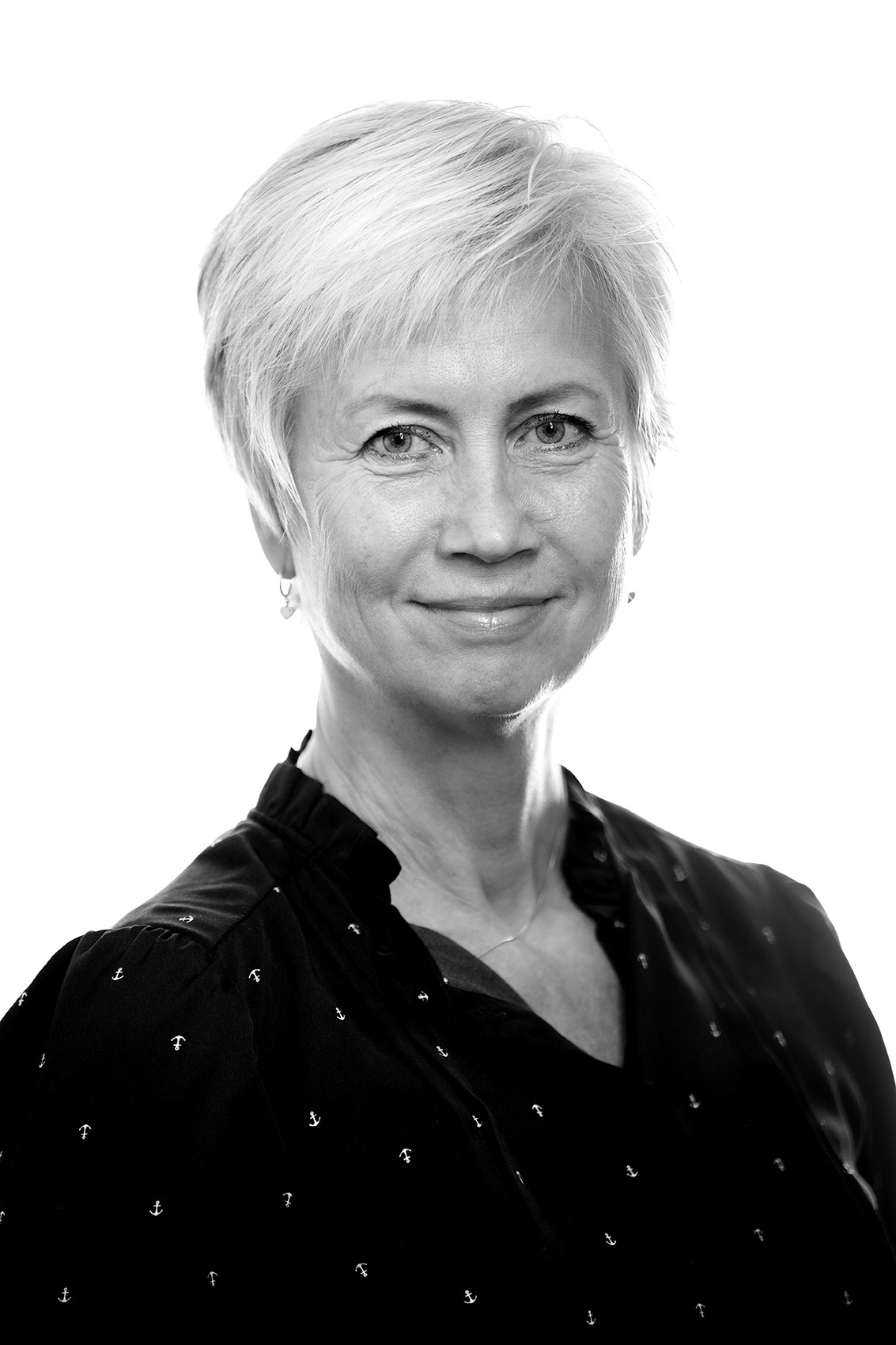 Yvonne  Sten
