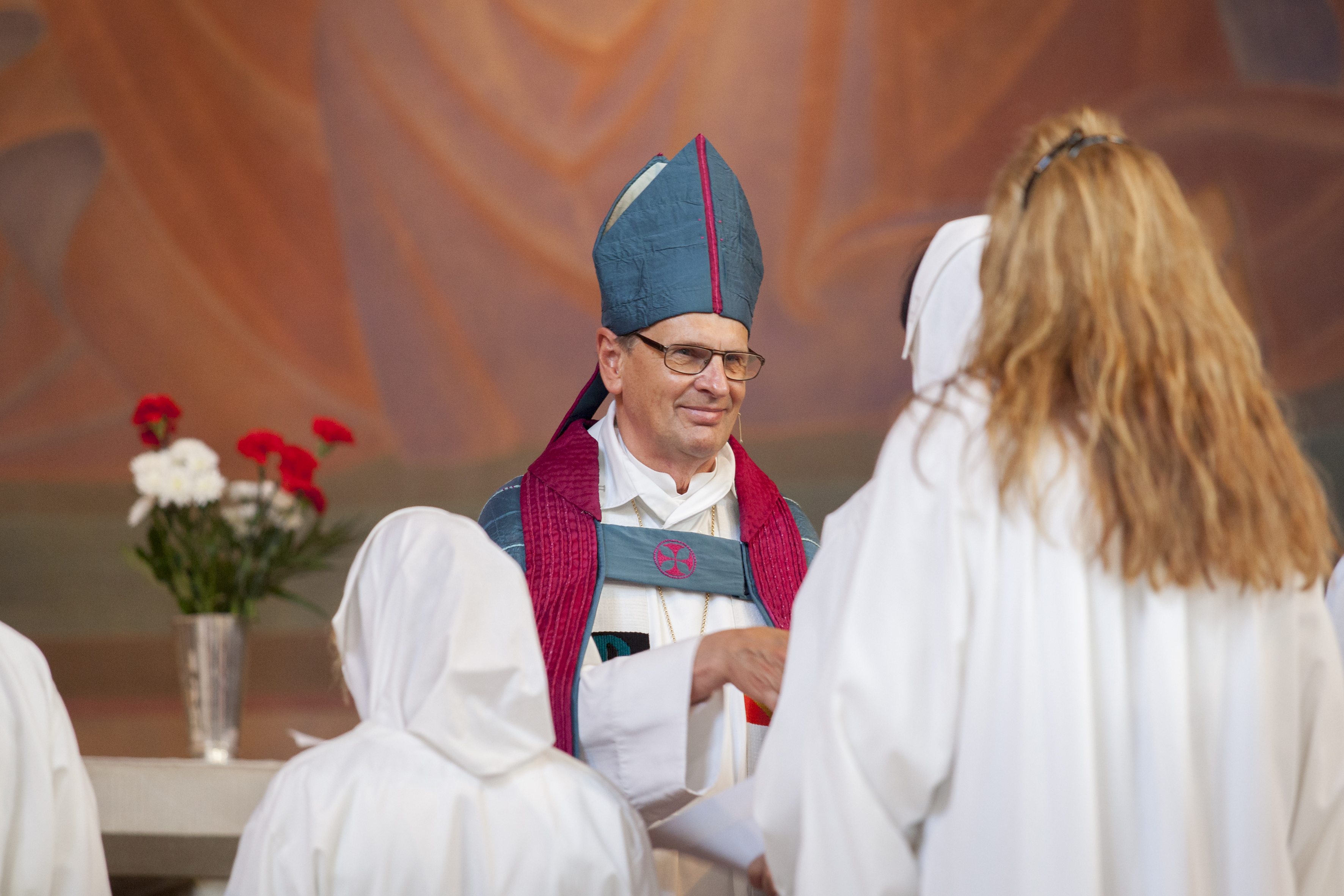 Biskop Per Eckerdal vid prästvigning 2014.